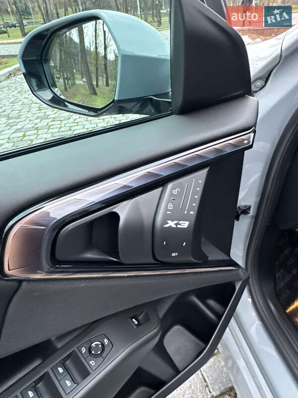 Внедорожник / Кроссовер BMW X3 2025 в Киеве