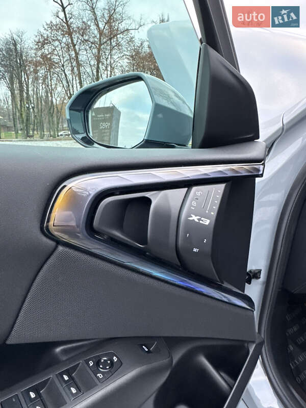 Внедорожник / Кроссовер BMW X3 2025 в Киеве