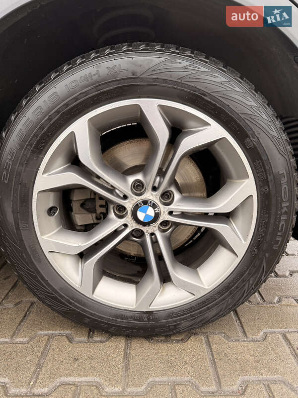 Внедорожник / Кроссовер BMW X3 2016 в Киеве