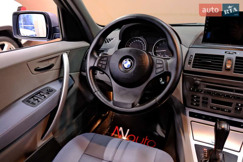 Внедорожник / Кроссовер BMW X3 2004 в Одессе