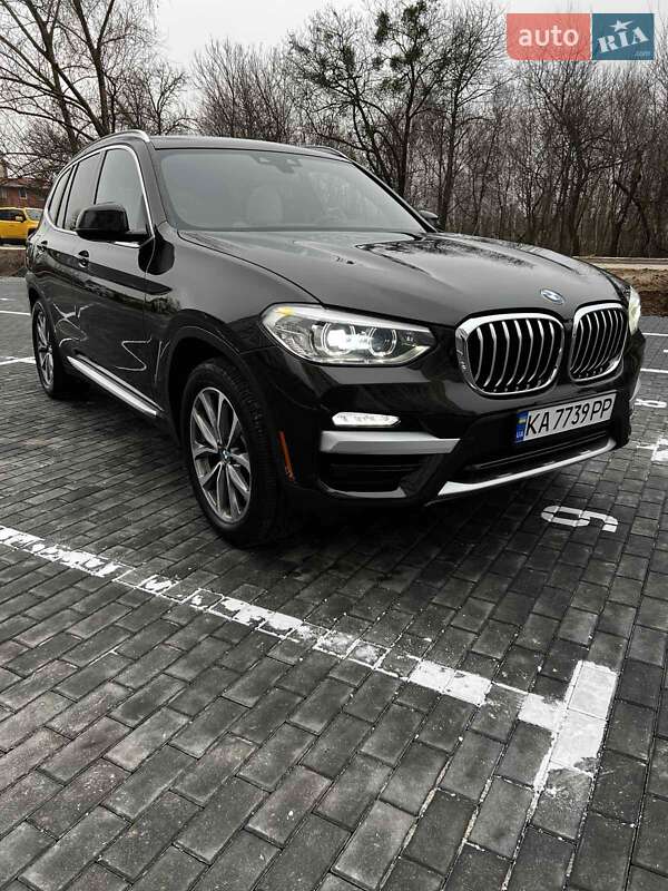 Внедорожник / Кроссовер BMW X3 2018 в Киеве