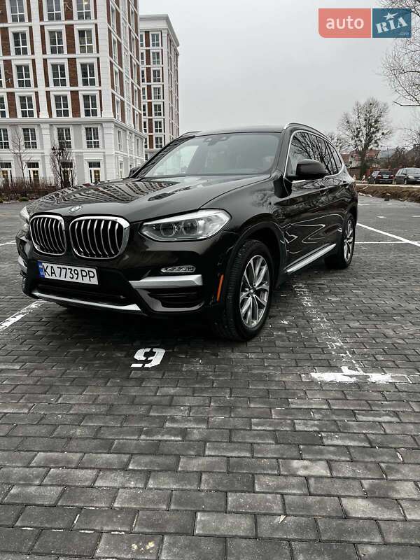 Внедорожник / Кроссовер BMW X3 2018 в Киеве