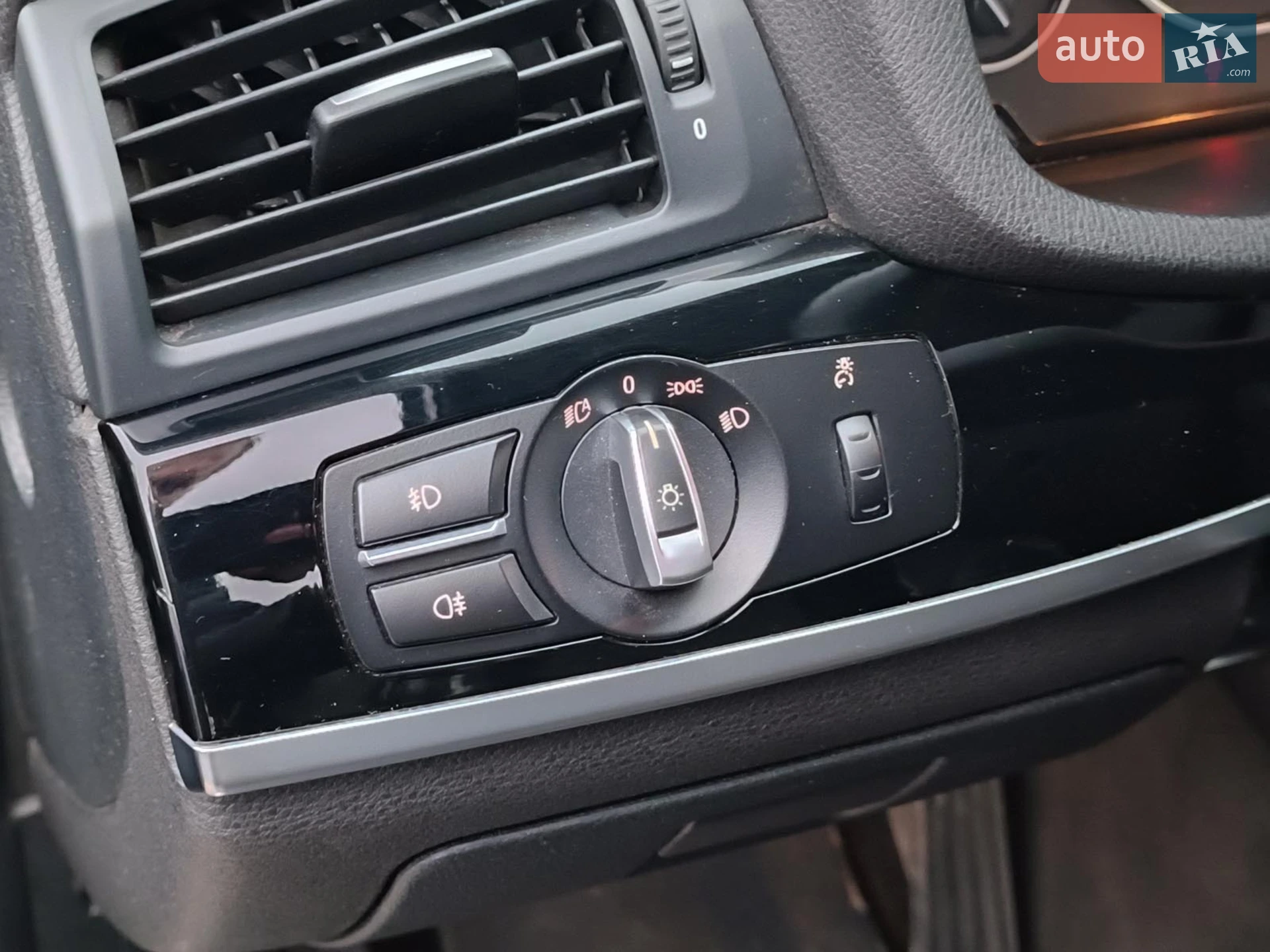 2016 BMW X3 - мініатюра 21