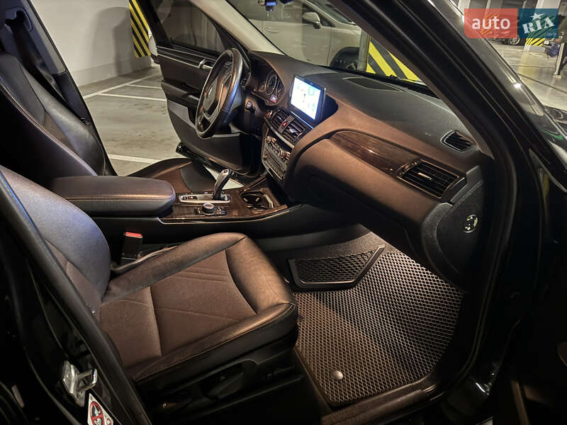Внедорожник / Кроссовер BMW X3 2016 в Киеве
