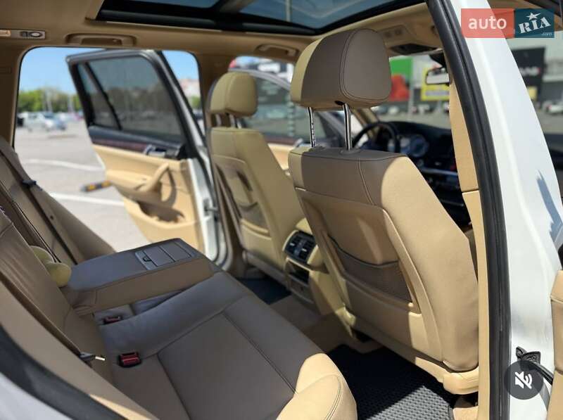 Внедорожник / Кроссовер BMW X3 2014 в Днепре