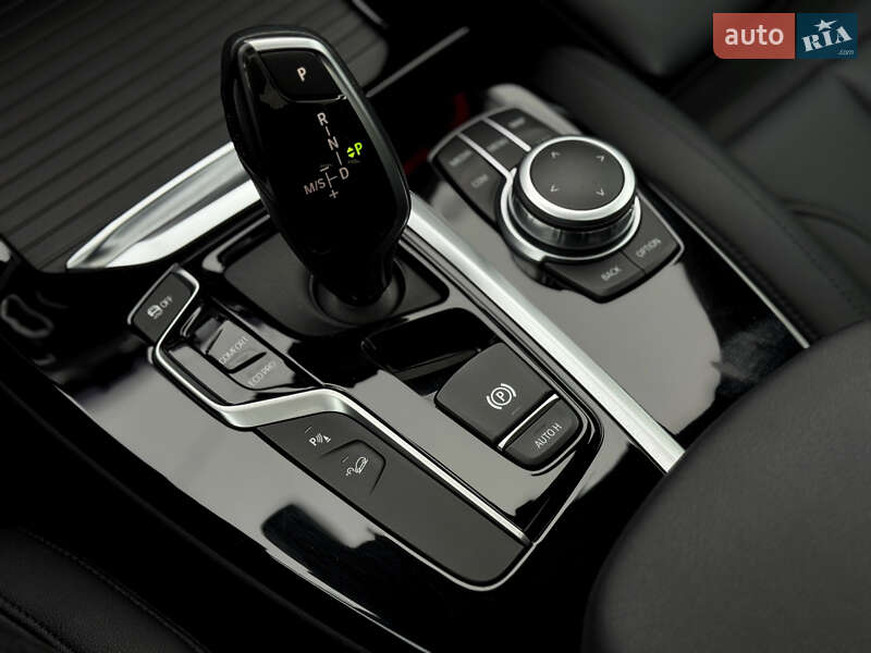 Внедорожник / Кроссовер BMW X3 2021 в Киеве