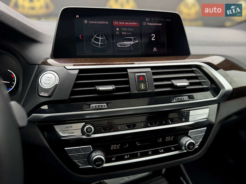 Внедорожник / Кроссовер BMW X3 2021 в Киеве