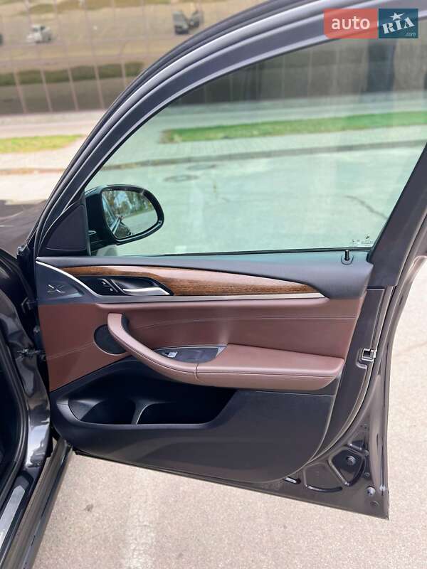 Внедорожник / Кроссовер BMW X3 2020 в Запорожье