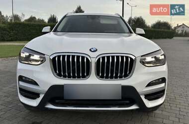 Внедорожник / Кроссовер BMW X3 2020 в Киеве