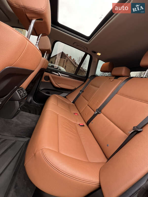 Позашляховик / Кросовер BMW X3 2017 в Новояворівську