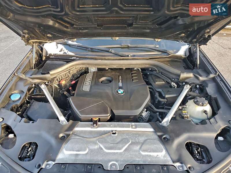 Внедорожник / Кроссовер BMW X3 2019 в Киеве