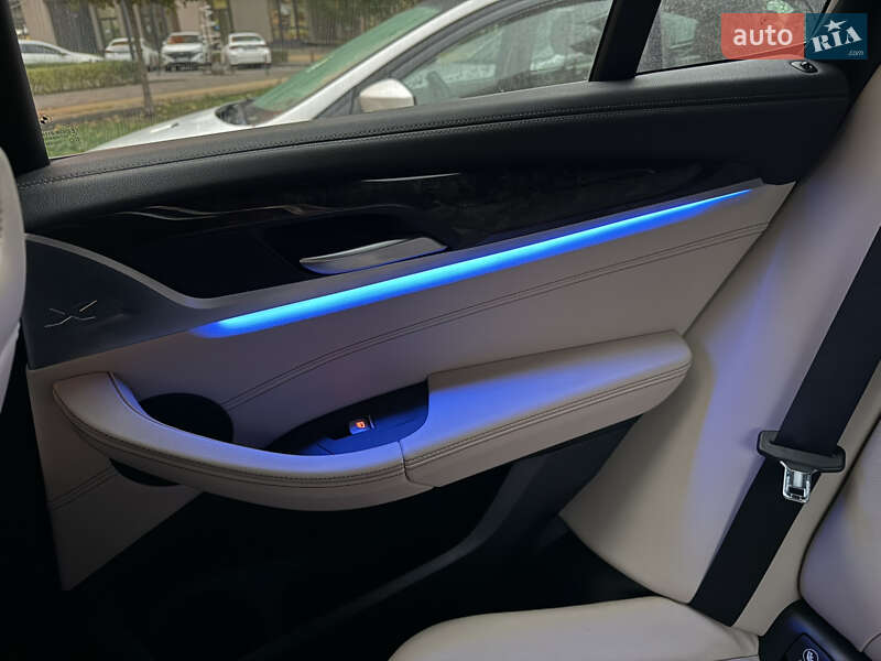 Внедорожник / Кроссовер BMW X3 2020 в Броварах