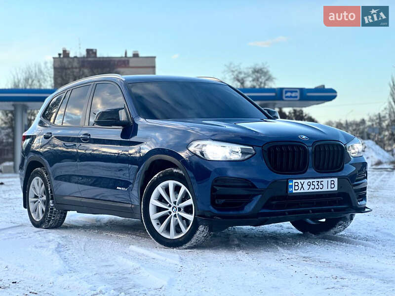 Внедорожник / Кроссовер BMW X3 2018 в Хмельницком