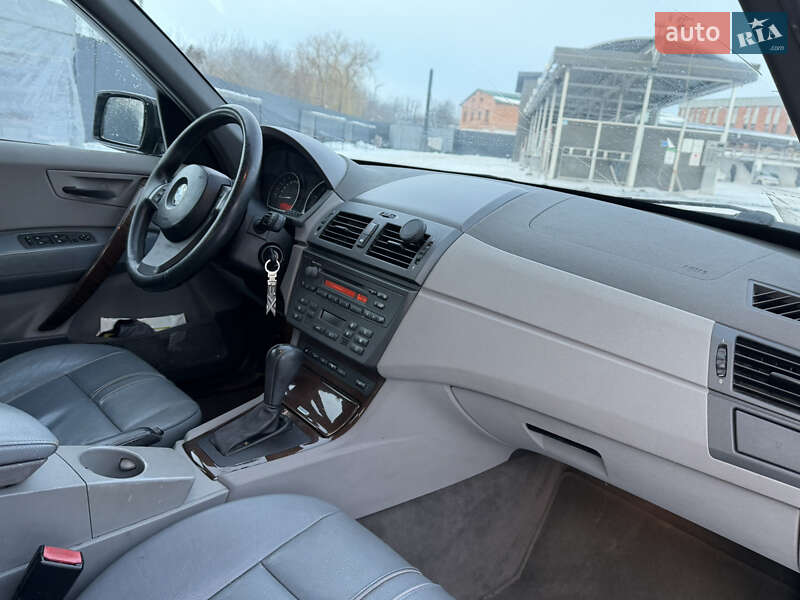 Позашляховик / Кросовер BMW X3 2004 в Полтаві