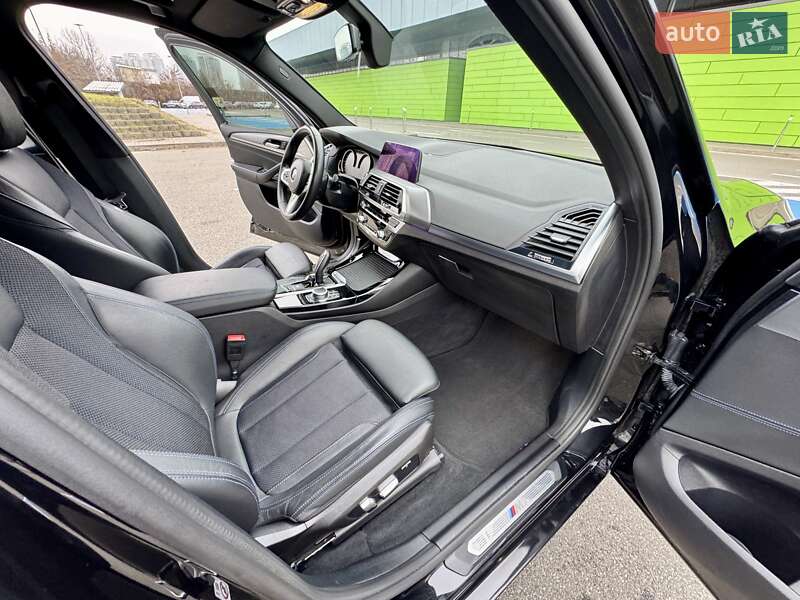 Внедорожник / Кроссовер BMW X3 2020 в Киеве