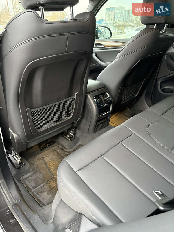 Внедорожник / Кроссовер BMW X3 2018 в Киеве