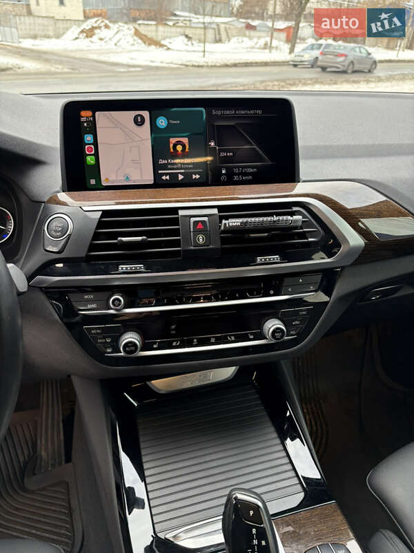 Внедорожник / Кроссовер BMW X3 2018 в Киеве