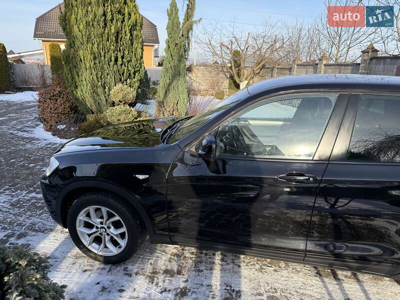 Внедорожник / Кроссовер BMW X3 2013 в Ровно