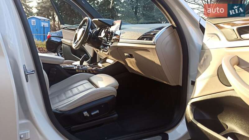 Внедорожник / Кроссовер BMW X3 2021 в Одессе