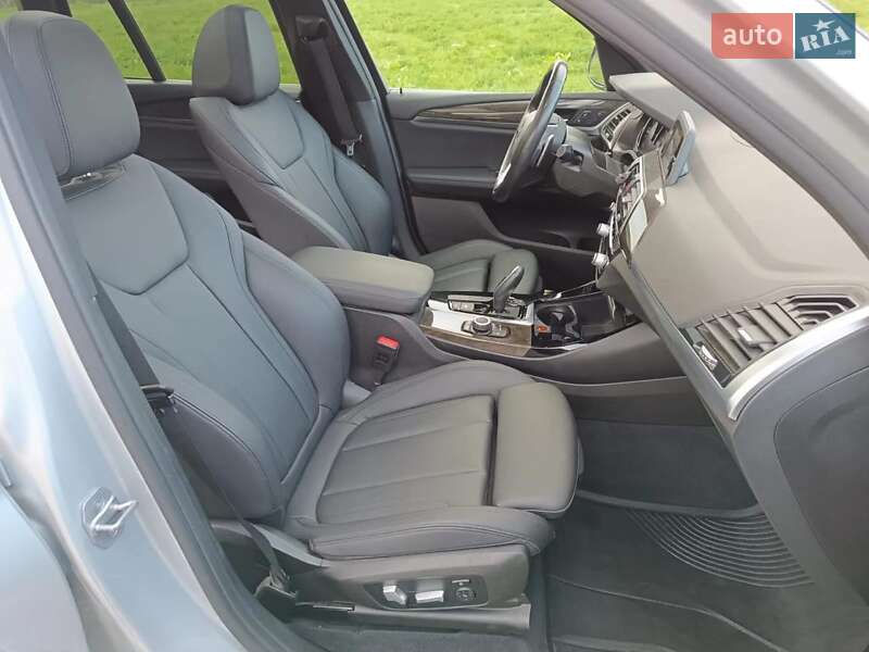Внедорожник / Кроссовер BMW X3 2018 в Львове