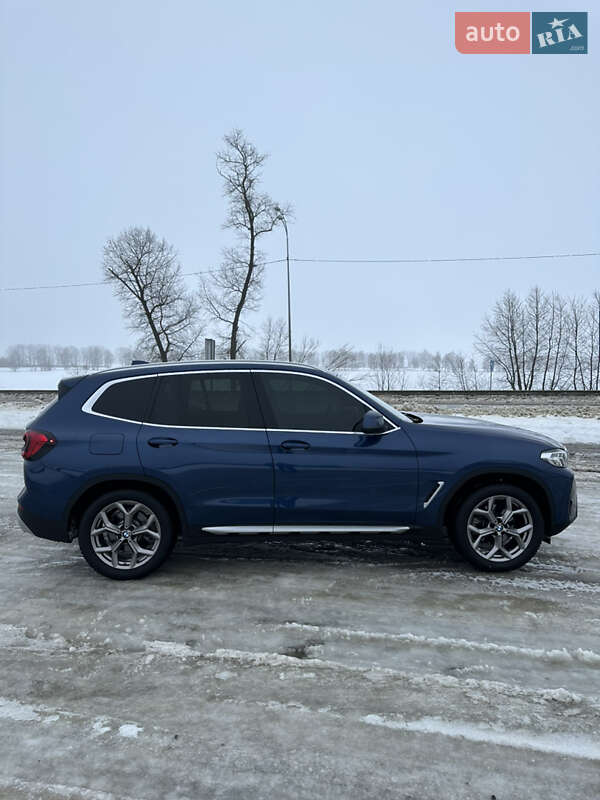 Внедорожник / Кроссовер BMW X3 2021 в Ромнах