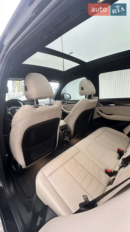 Внедорожник / Кроссовер BMW X3 2018 в Киеве