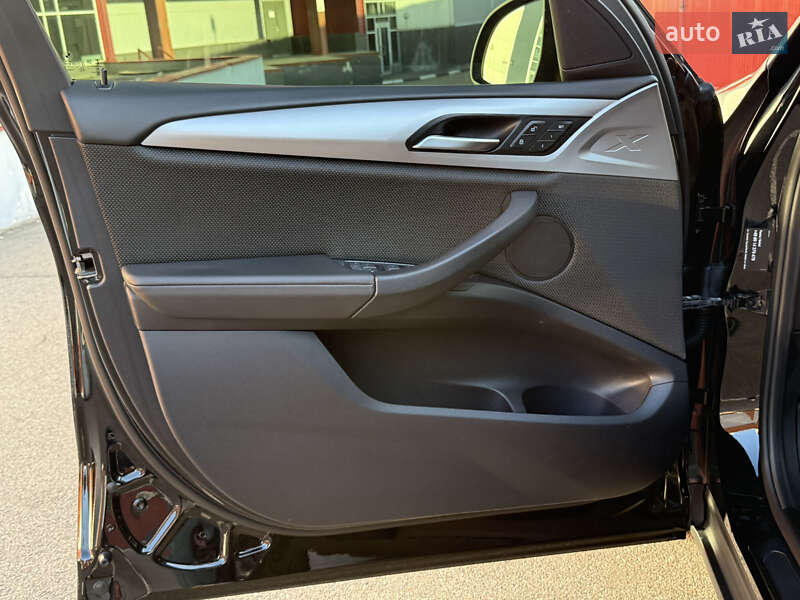 Внедорожник / Кроссовер BMW X3 2018 в Киеве