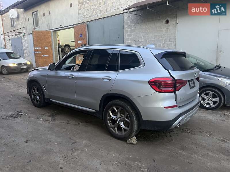 BMW X3 2021