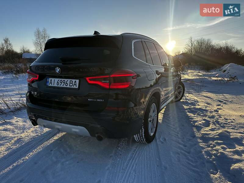 Внедорожник / Кроссовер BMW X3 2019 в Киеве