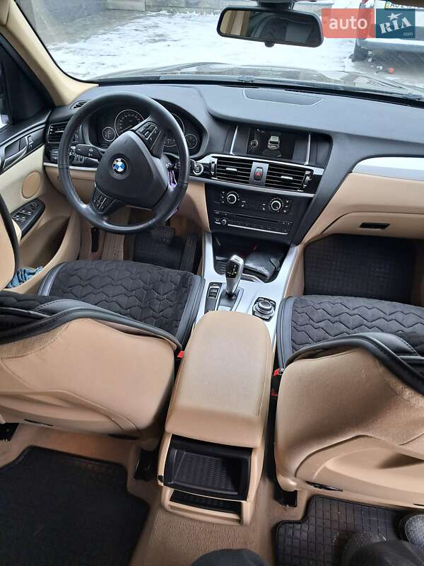 Внедорожник / Кроссовер BMW X3 2015 в Ужгороде
