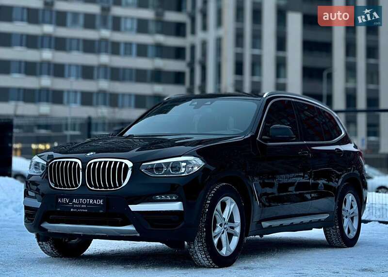 Внедорожник / Кроссовер BMW X3 2019 в Киеве