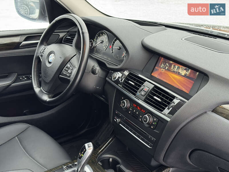 Внедорожник / Кроссовер BMW X3 2013 в Киеве