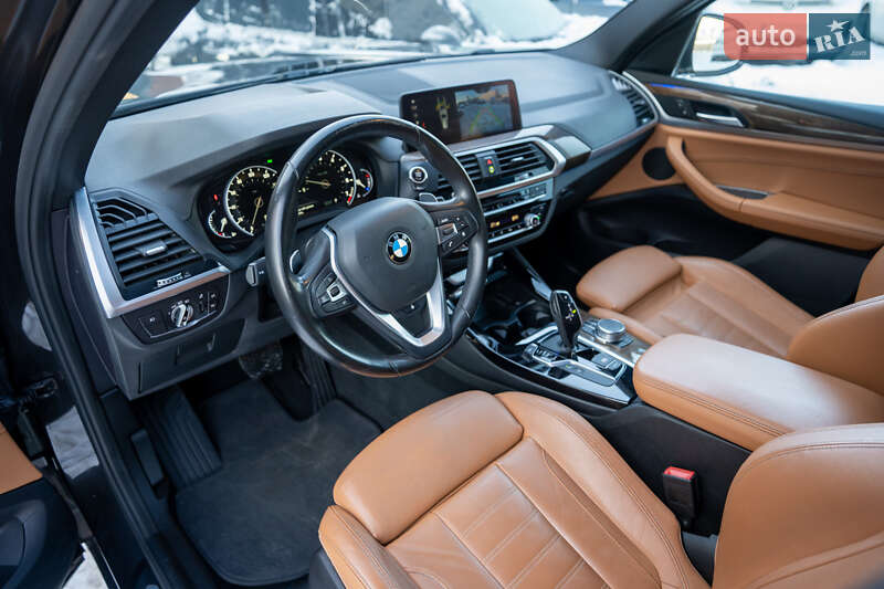 Внедорожник / Кроссовер BMW X3 2019 в Киеве