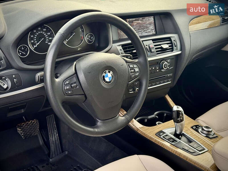 Внедорожник / Кроссовер BMW X3 2013 в Киеве