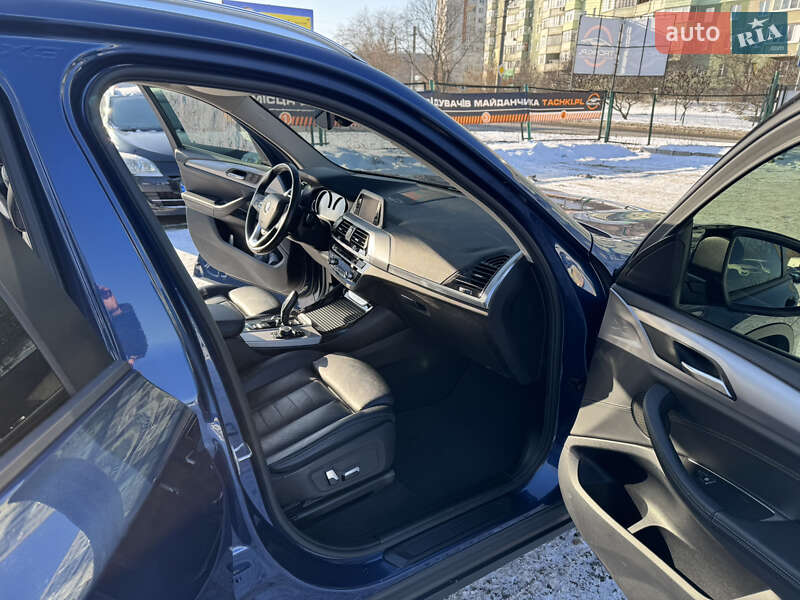 Внедорожник / Кроссовер BMW X3 2017 в Полтаве