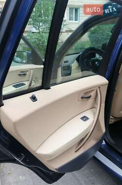 Внедорожник / Кроссовер BMW X3 2004 в Вишневом