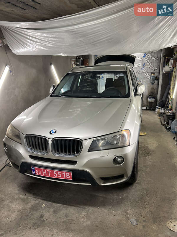 Внедорожник / Кроссовер BMW X3 2013 в Киеве