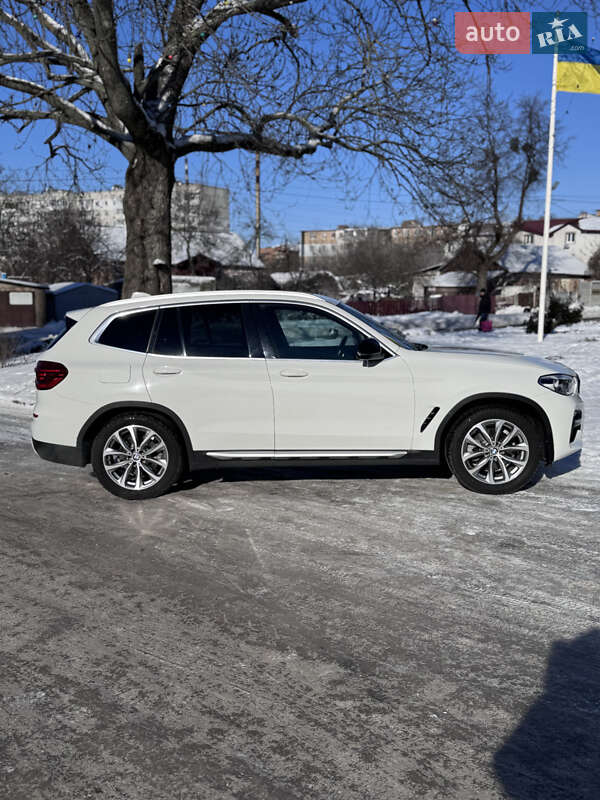 Внедорожник / Кроссовер BMW X3 2018 в Киеве