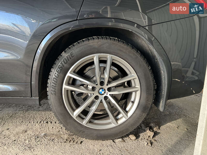 Внедорожник / Кроссовер BMW X3 2018 в Киеве