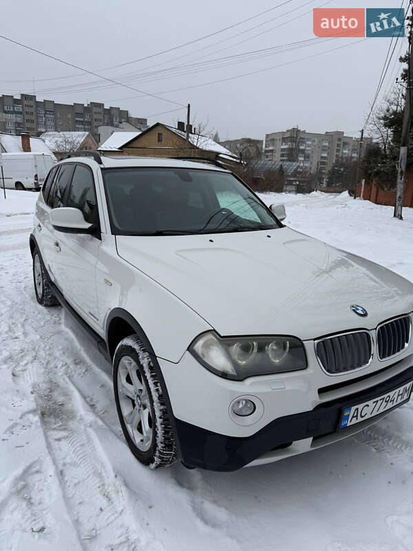 Внедорожник / Кроссовер BMW X3 2010 в Луцке