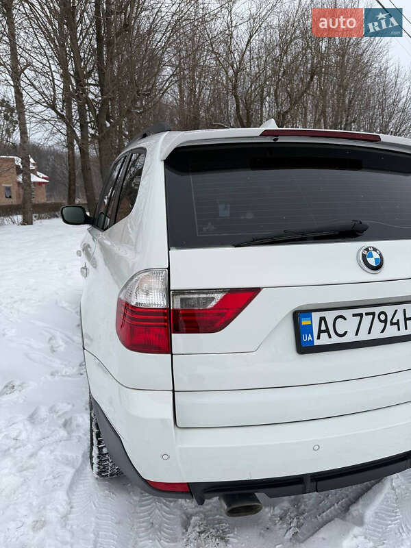 Внедорожник / Кроссовер BMW X3 2010 в Луцке
