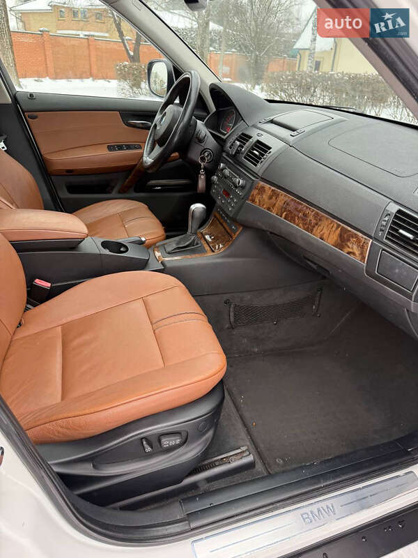 Внедорожник / Кроссовер BMW X3 2010 в Луцке