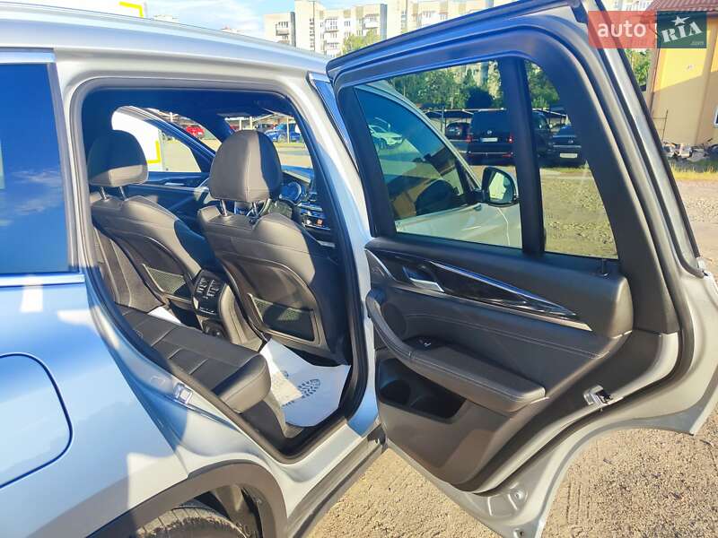 Внедорожник / Кроссовер BMW X3 2018 в Львове фото 15 Внедорожник / Кроссовер BMW X3 2018 в Львове