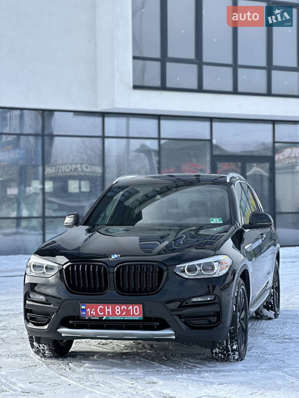 Внедорожник / Кроссовер BMW X3 2018 в Надворной