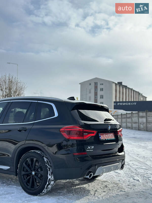 Внедорожник / Кроссовер BMW X3 2018 в Надворной