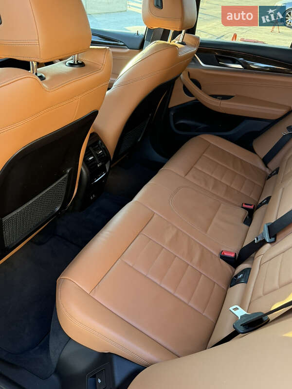 Внедорожник / Кроссовер BMW X3 2020 в Львове