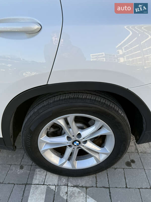 Внедорожник / Кроссовер BMW X3 2020 в Львове