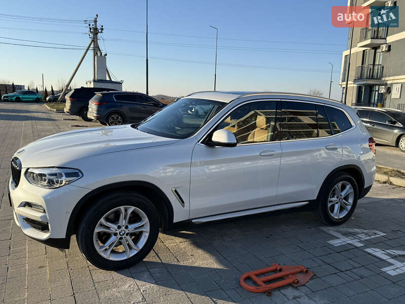 Внедорожник / Кроссовер BMW X3 2020 в Львове