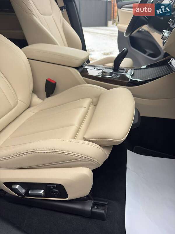 Внедорожник / Кроссовер BMW X3 2020 в Черновцах