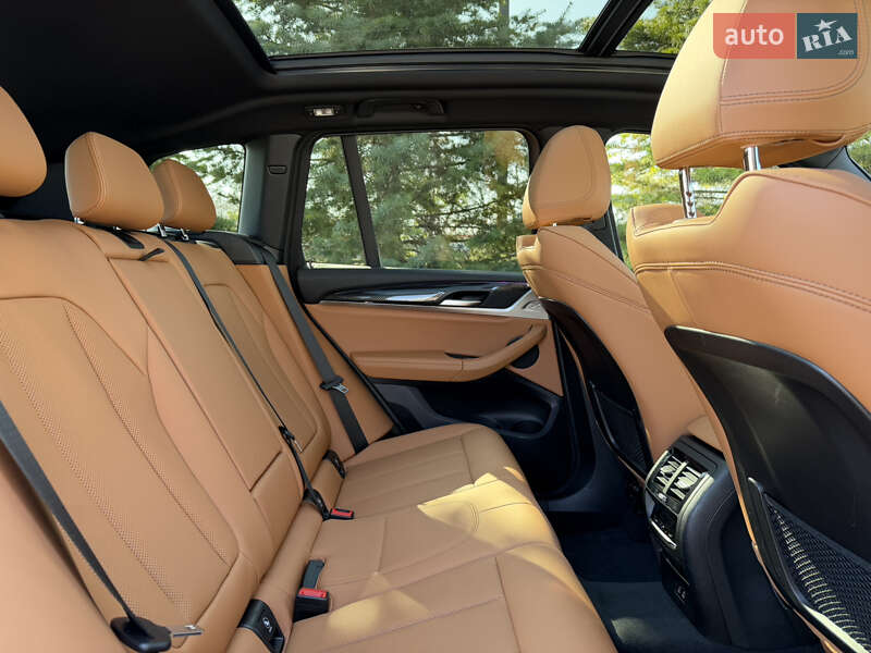 Внедорожник / Кроссовер BMW X3 2022 в Одессе
